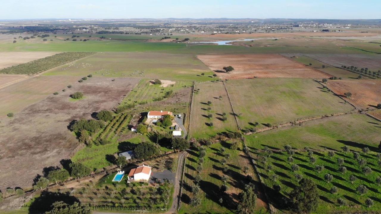 Monte Quinta Verde Guest House Ferreira Do Alentejo Exterior photo